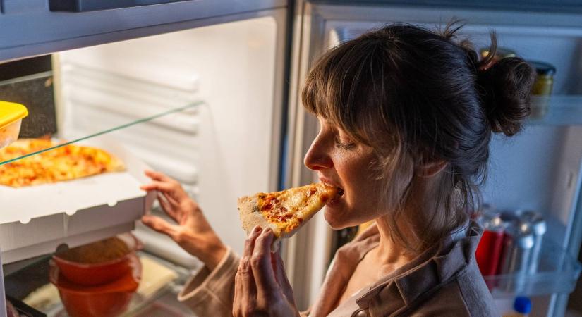 A kutatók figyelmeztetnek: Íme az esti szokás, ami jelentősen növelheti a szívbetegség kockázatát