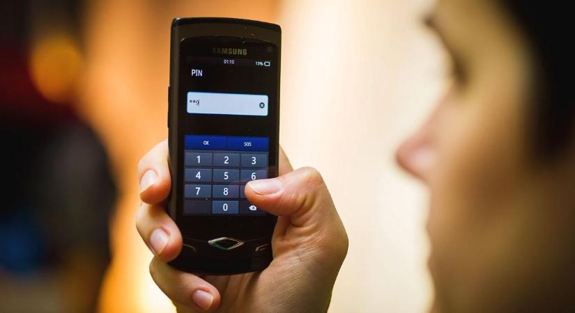 Ha ez a 4 szám védi a pénzed, azonnal nézd meg a listát! 29 millió kiszivárgott!