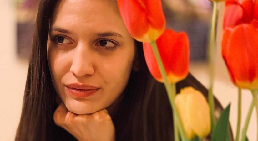 „Minden gyerekjátékban, minden mesében, történetben színházat láttam” – Interjú Szakács Hajnalkával