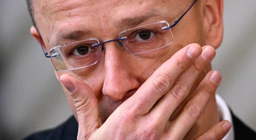 Szijjártó arra kéri a magyarokat, hogy ne utazzanak a közel-keleti térségbe