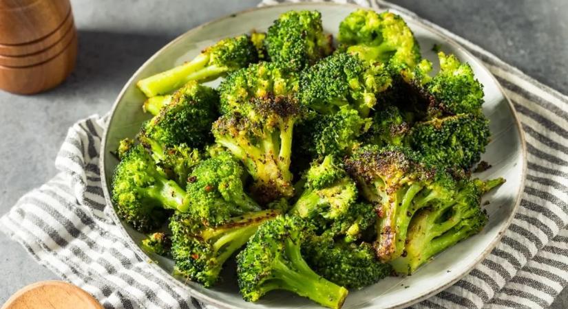 Ha ezt adod a brokkolihoz főzés közben, roppanós, szuperzöld és szagmentes lesz