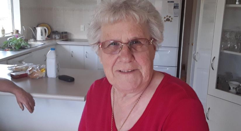 Felháborító, mit tettek egy idős asszonnyal a borsodi kisboltban egyetlen kenyér miatt