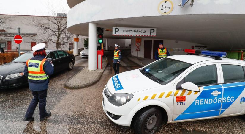 Ezért volt rendőrségi akció az Alba Plaza környékén! - részletek