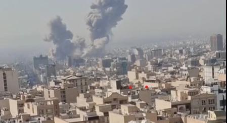 Az amerikai és izraeli hadsereg 30 célpont ellen indított reggel támadást Iránban