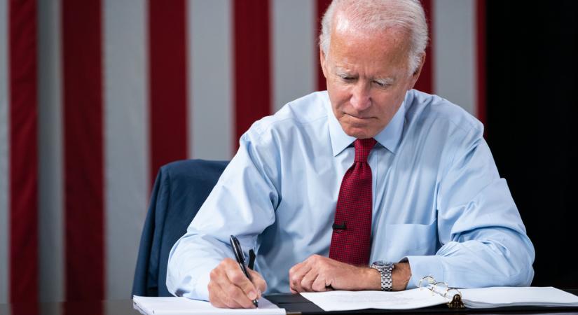 Biden újabb bevándorlási rendeleteket adott ki