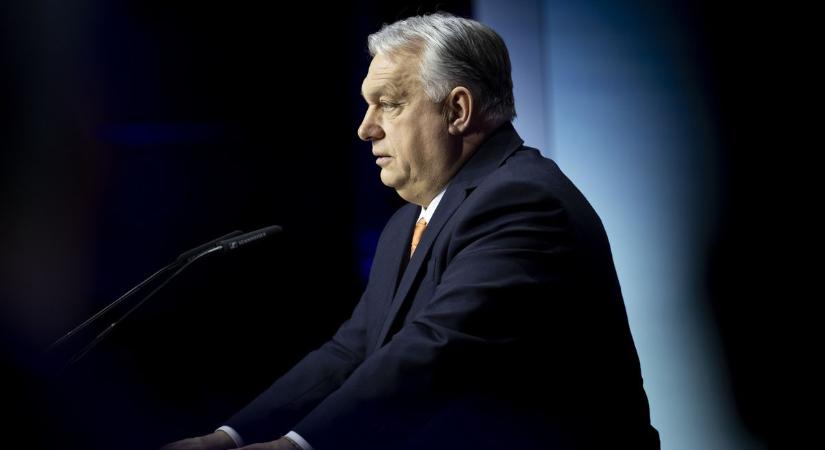 Orbán Viktor: Magyarország ellenáll a zsarolásnak, katonák őrzik a százhalombattai finomító videó