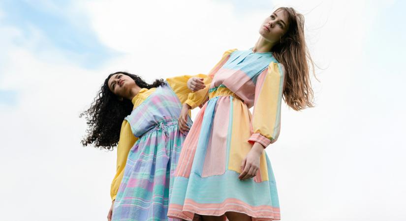 Jobb, mint a Photoshop: 5 karcsúsító tavaszi ruhatrend