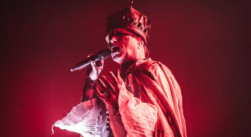 Csihar Attila: A születésünk pillanata csak ebben a dimenzióban lét