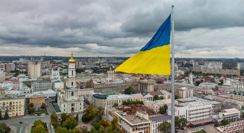 Zelenszkij aláírta a rendeletet: tíz orosz logisztikai céget sújtanak szankciók – a megszállt területeken működtek