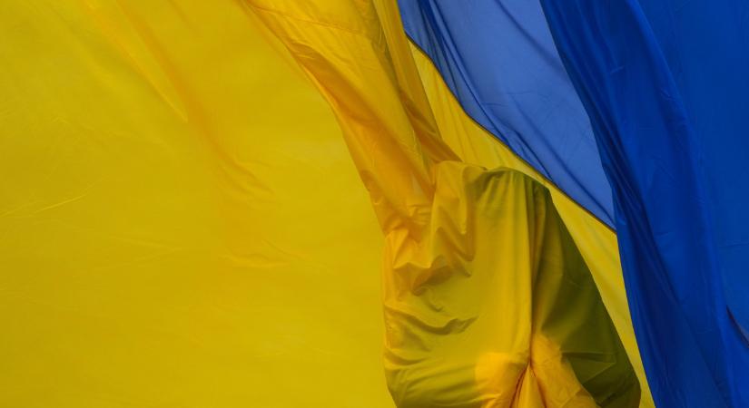 Újabb mentőöv érkezik Kijevbe, de egyesek már új feltételeket követelnek