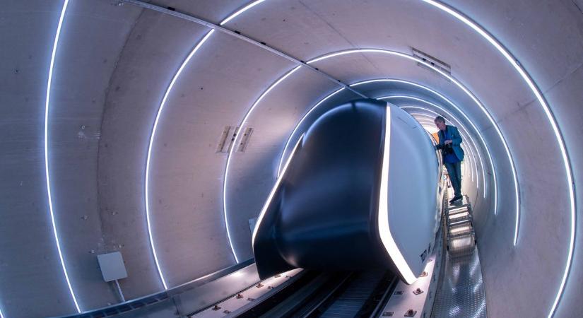 Képeken a futurisztikus vonatok, amelyekkel akár 1000 kilométer/órás sebességgel is száguldhatnánk