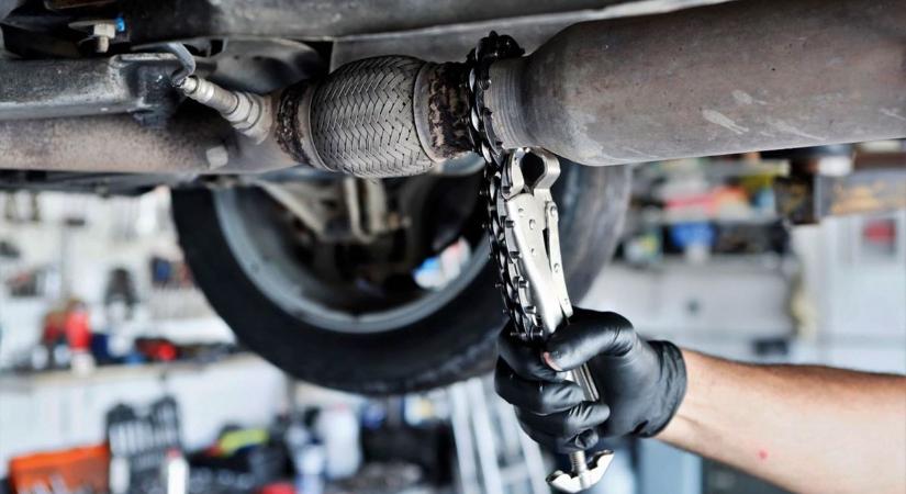 Milliós kár: bíróság elé állítják a katalizátorokra szakosodott bűnbandát