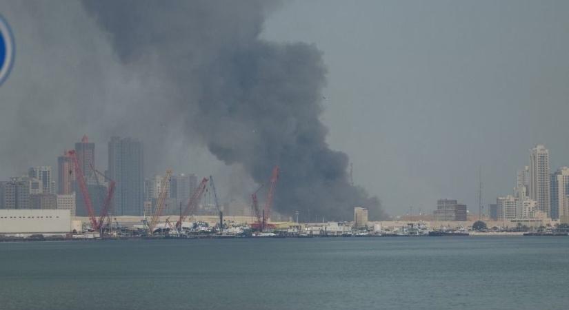 Irán megtámadta az amerikai bázisokat – rakéták csapódtak be Bahreinben és az Emírségekben