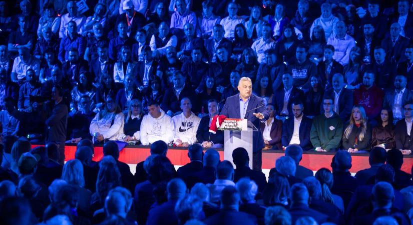 Deák Dániel: Orbán Viktor egy esztergomi arénát töltött meg