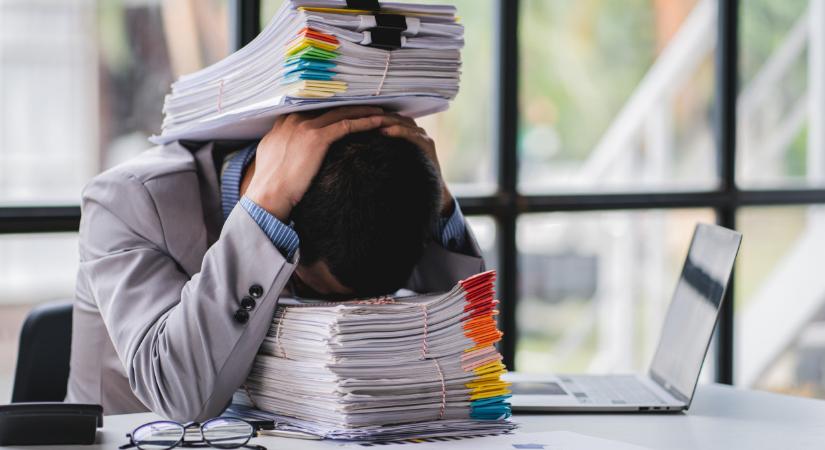 Saját számaiba zavarodott bele a trükköző könyvelő: lecsapott a NAV, repült a több milliós bírság