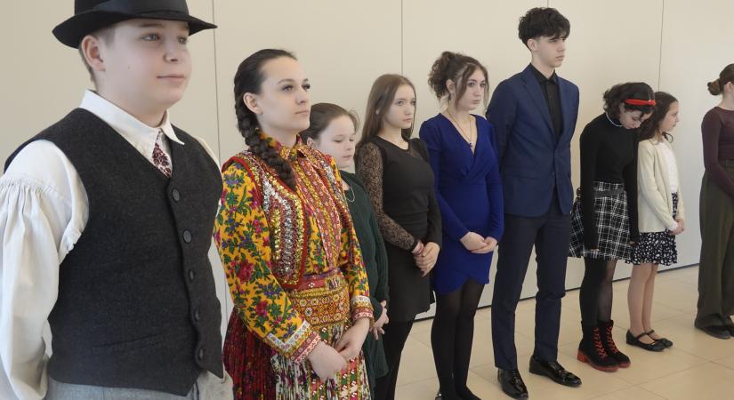 Zsűri előtt a jövő énekesei Hajdúsámsonban