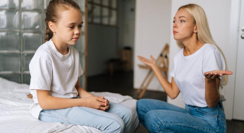 A kamaszkor kihívásai: amikor az anyaság és a barátság életmentő lehet