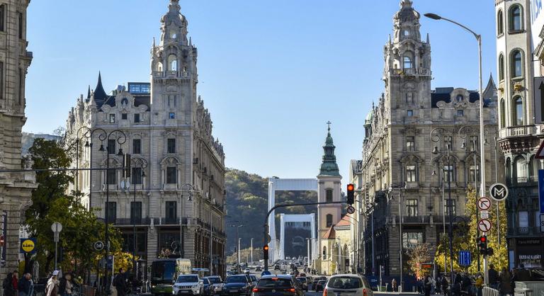 Japánból hozta a szemléletet a rektorhelyettes, amellyel megújítaná Budapest történelmi városképét