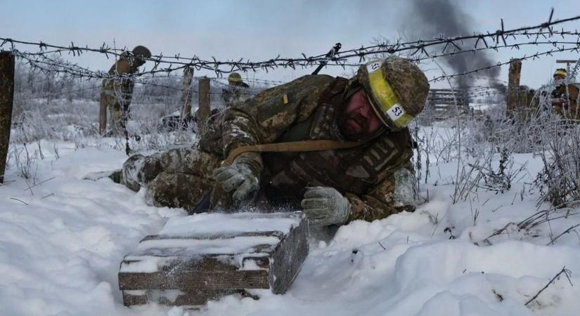 Egyre nagyobb a feszültség: van, aki már a börtönt is vállalná a katonai szolgálat helyett