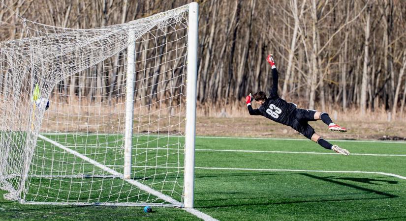 ,,Erőlködés, ívelgetés amiből az ellenfél jött ki jobban" – fotókkal