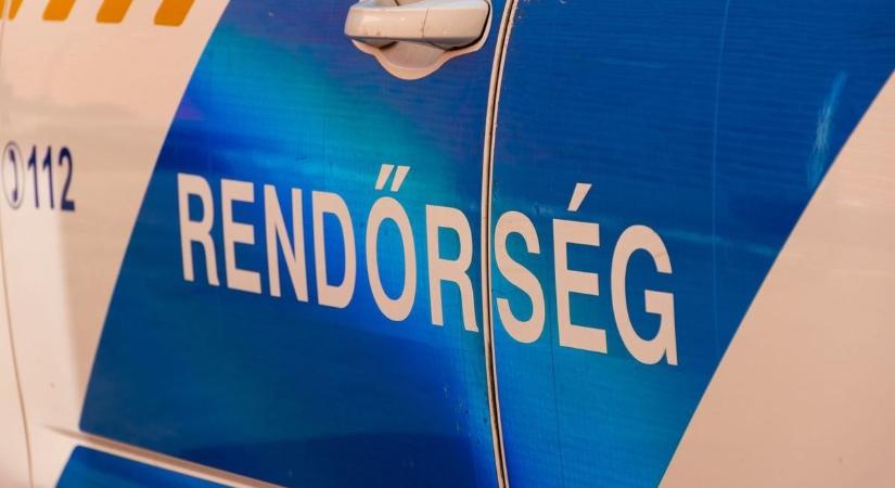 Karambol Bordány és Üllés között: két személyautó ütközött