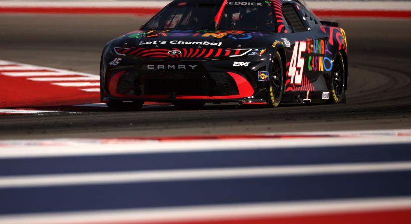 Tyler Reddick agyonverte a mezőnyt a NASCAR Cup austini időmérőjén