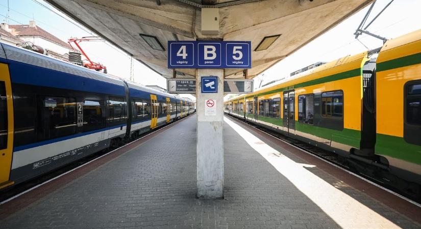 Jó sokat késett egy vonat, tetemes késést szedett össze Győrig