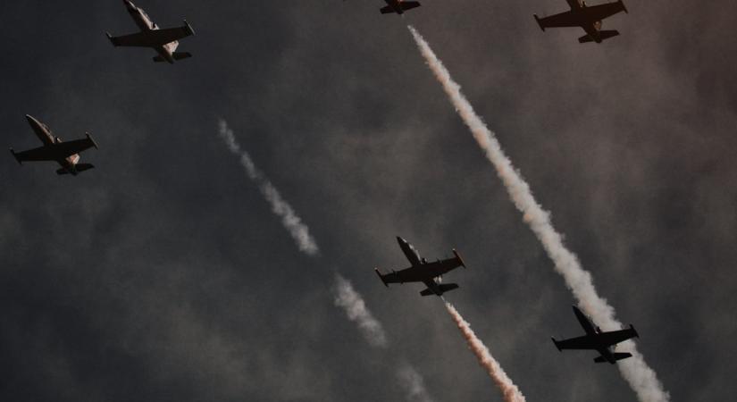 Irán: elképesztő számban vetett be vadászgépeket Izrael