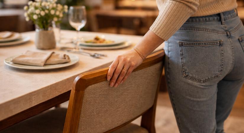 A pszichológia szerint azok az emberek, akik visszatolják a széküket, amikor elhagyják az asztalt, gyakran mutatják ezt a 9 csendes erősségüket