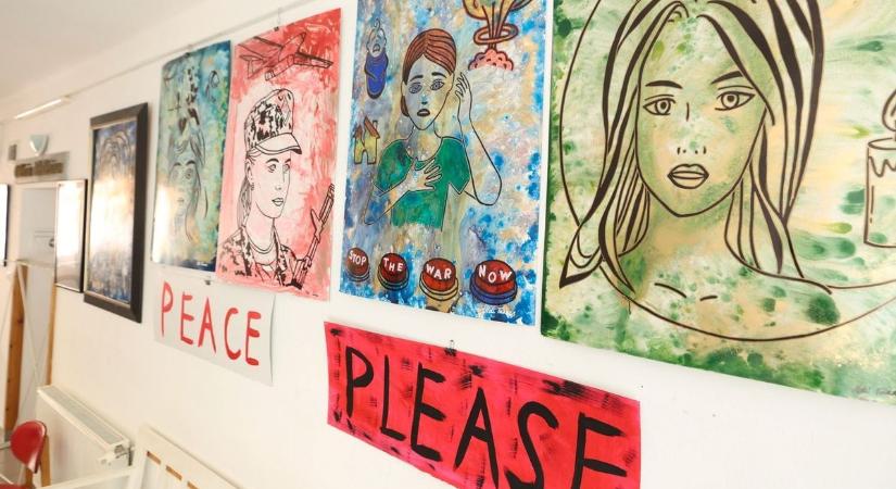 "Még előző este is azt gondoltuk, ilyen nem történhet meg" – az ukrán háború testközelből