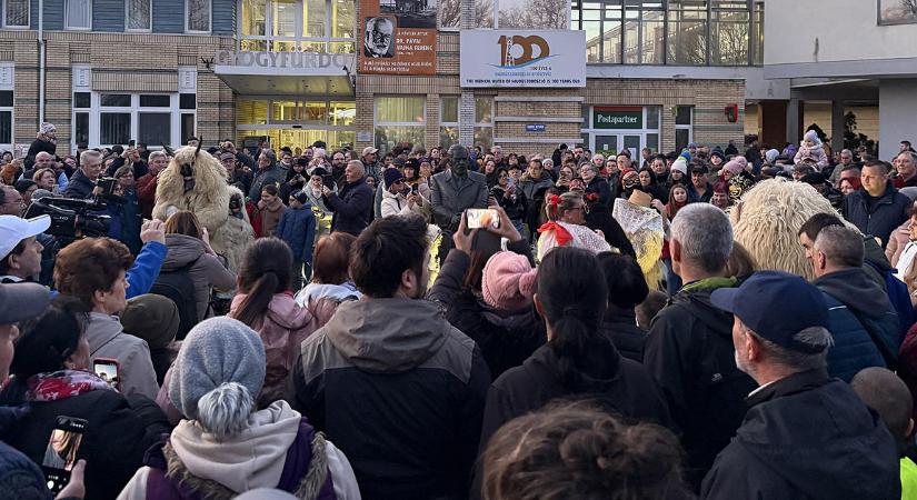 Busókkal űzték el a telet Hajdúszoboszlón – videóval