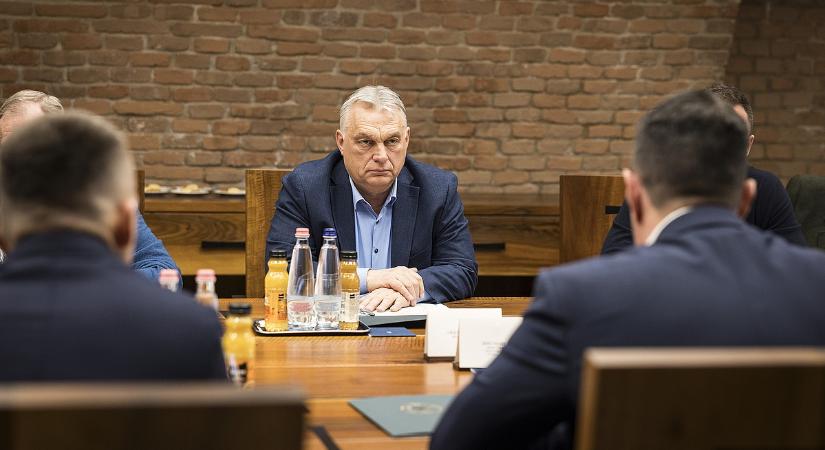 Döntött Orbán Viktor: magasabb szintre emelték a terrorkészültséget