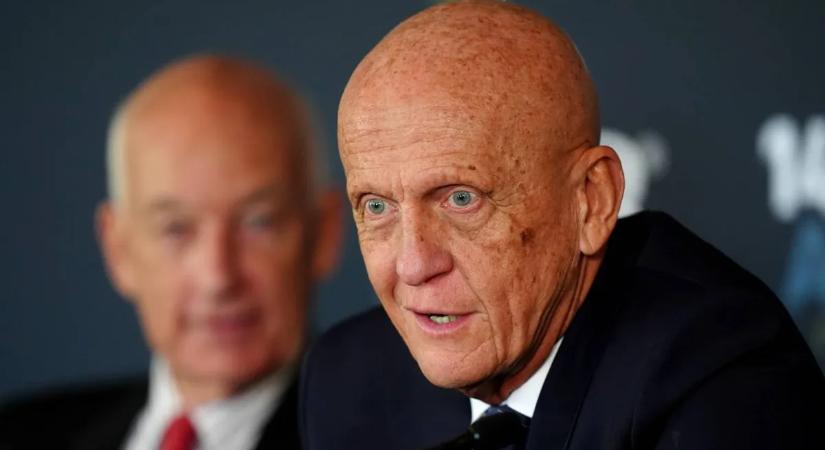 Gyorsított cserék, bedobások, kirúgások – időhúzás elleni intézkedésekről döntött az IFAB