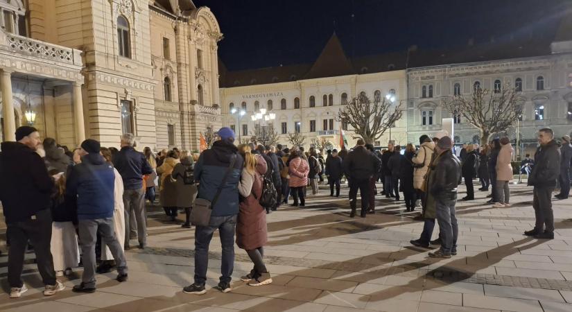 Közel száz embert érdekelt a győri közgyűlés feloszlatása