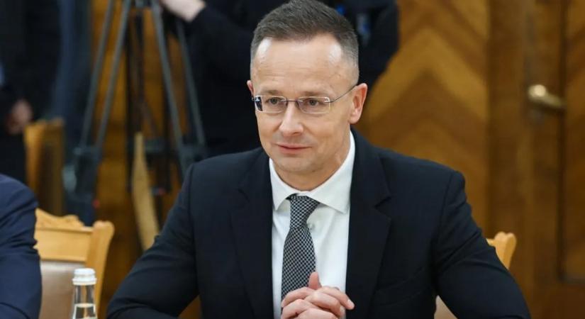Szijjártó Péter: Már több mint 1100 magyar kért konzuli védelmet Dubajban