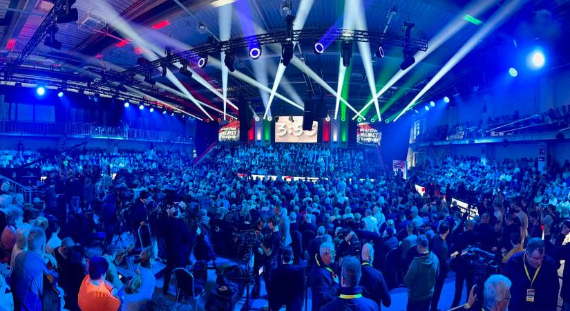 Teltház Esztergomban is