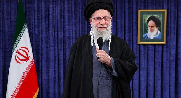 Megölték Irán legfőbb vallási vezetőjét - állítja Izrael, Irán cáfol