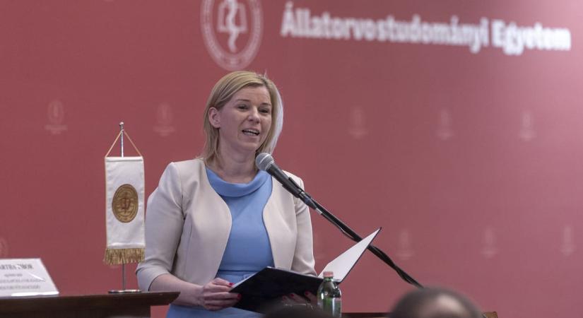 „A gyűlöletbeszéd nem bátorság, hanem gyengeség” – reagált Varga-Bajusz Veronika az Állatorvostudományi Egyetemen történtekre