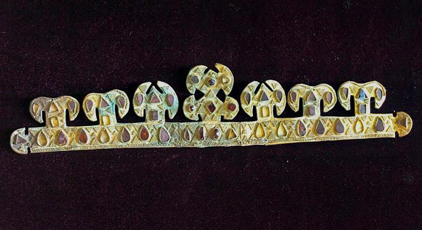 Elhurcolták az oroszok Attila király kincsét, a háború eleje óta Moszkvában őrzik a hun-magyar rokonság rejtett bizonyítékát