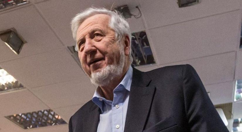 Az egykori külügyminiszter az ellenség oldalára állt