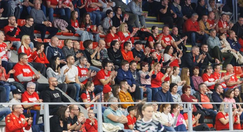 Micsoda hangulat! Gálázott a Loki, szurkolói fotók a DVSC-Esztergom mérkőzésről!