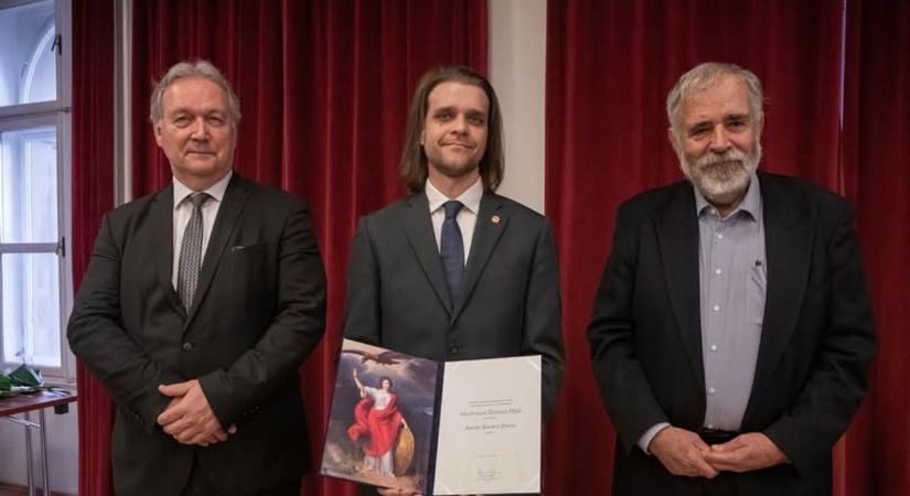 Az akadémiai díjas szerző Diósberényben tart előadást