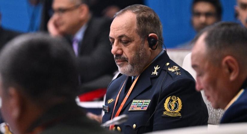 Meghalt az iráni védelmi miniszter és a hadsereg főparancsnoka is