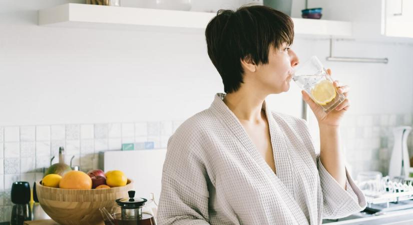 Ez a népszerű reggeli szokás többet árthat, mint használ