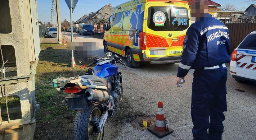 Tragédiával indul a motorosszezon: egy órán át küzdöttek a kétgyermekes fiatal édesapa életéért, de nem tudták megmenteni (fotók)