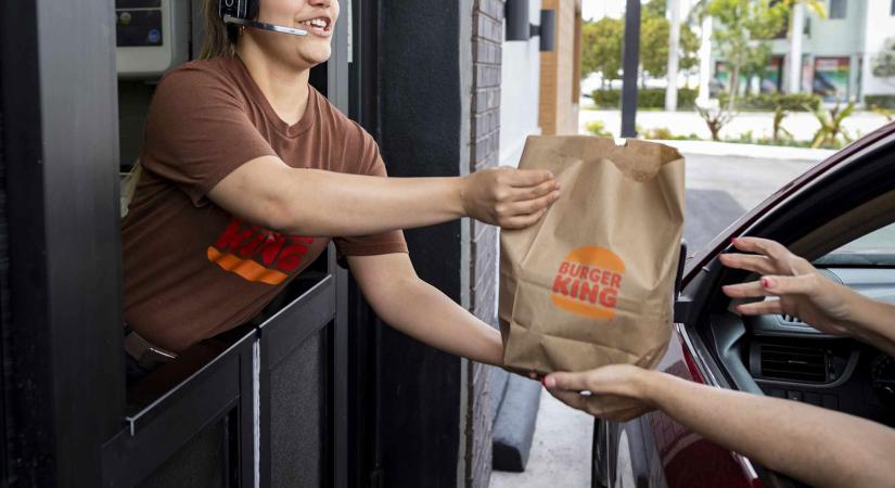 AI segítségével mérné a dolgozók udvariasságát a Burger King