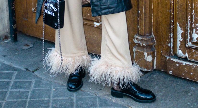 Ez a nadrág mindennél divatosabb lesz tavasszal, és még dögös is