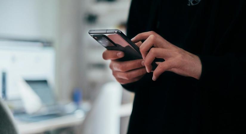 Megtelt a tárhely a telefonodon? Ingyenes megoldással mentheted le a fotóidat