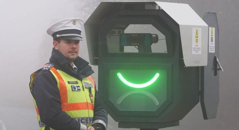 Villanást láttál az úton? Így ellenőrizheted, kapsz-e gyorshajtási bírságot