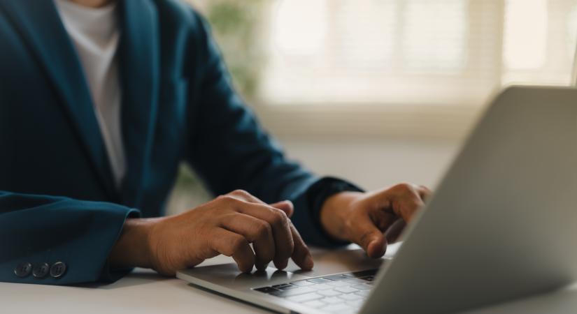 A Webes Ügysegéd vasárnap éjfélig használható az egyéni vállalkozók bejelentéseire